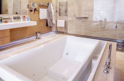 Refinished Tub in a Modern Bathroom